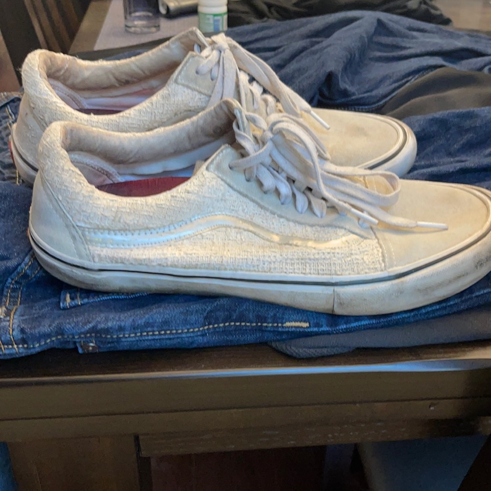 Supreme Vans